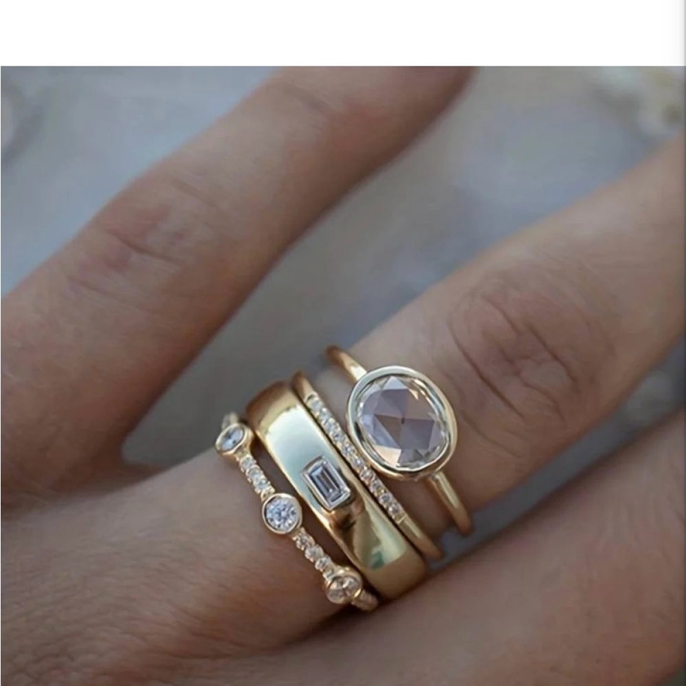 Elegant Gold Women's Ring Set